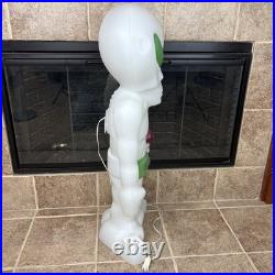 RARE WHITE Blow Mold Space Alien Ray Gun Halloween 36 Dooms Day VINTAGE Item B