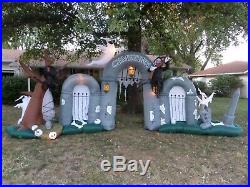 Rare 2008 Halloween Inflatable Airblown 10ft Cemetery Gateway Scene