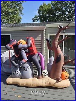 Rare Gemmy Halloween Airblown Inflatable Headless Horsmean Pumpkin Graveyard