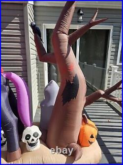 Rare Gemmy Halloween Airblown Inflatable Headless Horsmean Pumpkin Graveyard