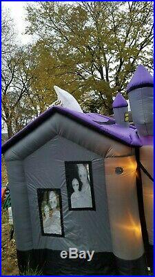 SEE VIDEO! Gemmy Airblown Inflatable Halloween HAUNTED HOUSE Mansion Light Sound