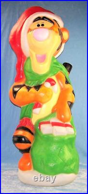 Tigger 36 Christmas Blow Mold Ground Spikes Manual Disney Santa's Best VINTAGE