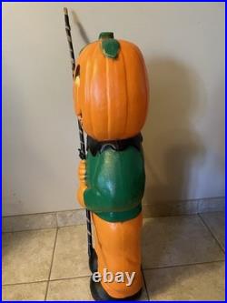 VINTAGE Don Featherstone Blow Mold Halloween Pumpkin Scarecrow Union Products