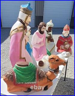 VINTAGE EMPIRE 8 Piece Blow Mold Nativity Scene In Great Condition