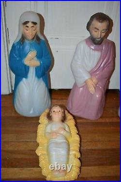 VINTAGE General Foam MINIATURE TABLE TOP BLOW MOLD NATIVITY LIGHTED CHRISTMAS