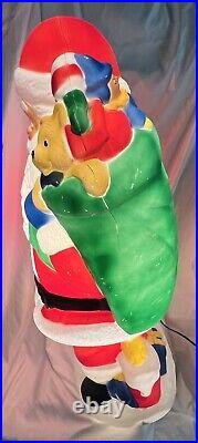 VINTAGE TPI WAVING SANTA CLAUS WithPRESENTS 40 LIGHTED BLOW MOLD