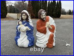 VTG 28 Grand Venture Nativity Set Joseph Mary With Jesus Lighted Blow Mold