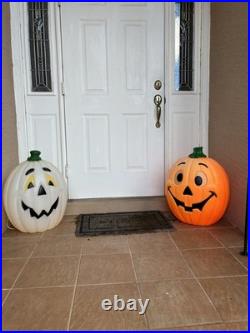 VTG Halloween Jack o Lantern (2) Light Up Blow Mold 80s 90s Pumpkin 24 Lot Of 2