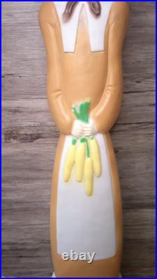 VTG. Thanksgiving Don Featherstone blow mold lady pilgrim figure lights up US