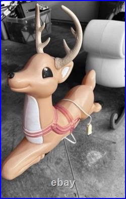 ViTG Grand Venture Santa & Sleigh with Reindeer Blow Mold Xmas LOCAL PICKUP