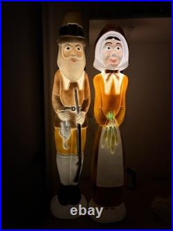 Vintage 1996 Union Products Pilgrim Pair Man & Woman LIGHTED Blow Molds 34