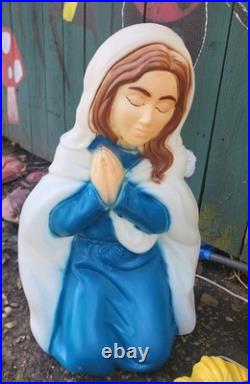 Vintage 28 Illuminated Nativity Blow Mold Mary, Joseph and Baby Jesus Gorgeous