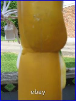Vintage 33 Don Featherstone Thanksgiving Blow Mold Pilgrim Woman Holding Corn