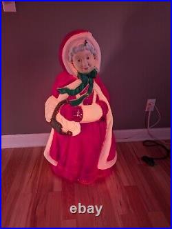 Vintage 40 Santas Best Mrs. Claus Lighted Blow Mold Christmas Decor SOME DAMAGE