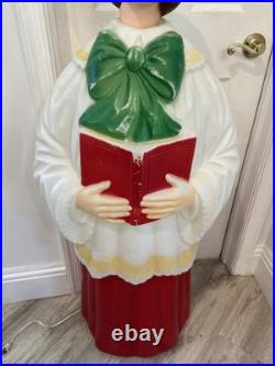 Vintage 50 Empire Blowmold Caroler Girl Needs New Light