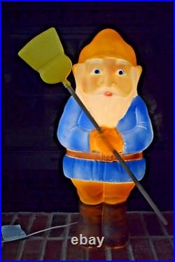 Vintage Don Featherstone Blow Mold Gnome Elf Leprechaun Union Products 28 broom