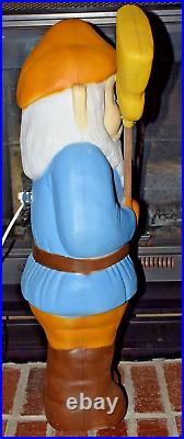 Vintage Don Featherstone Blow Mold Gnome Elf Leprechaun Union Products 28 broom