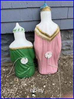 Vintage General Foam 2 Wisemen Blow Mold Set Christmas Nativity