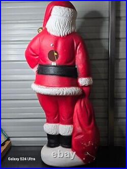 Vintage General Foam Life Size 5' Santa Claus Lighted Blow Mold