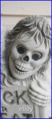 Vintage Halloween Blow Mold Tombstone Gravestone Lighted Trick Or Treat Skeleton