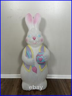 Vintage Painter Bunny Blow Mold Easter Egg Paintbrush Pastels 34 TPI 1994 Rare
