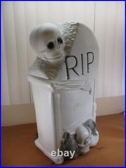 Vintage RIP Skeleton TOMBSTONE & RATS Lighted Halloween Blow Mold 27 Tall