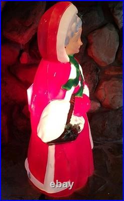 Vintage Santa's Best Mrs. Claus Lighted 40 Christmas Blow Mold No Glasses
