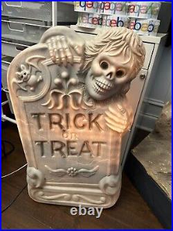 Vintage Skeleton On Tombstone Trick Or Treat Halloween Lighted Blow Mold 30