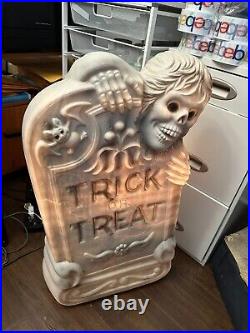 Vintage Skeleton On Tombstone Trick Or Treat Halloween Lighted Blow Mold 30