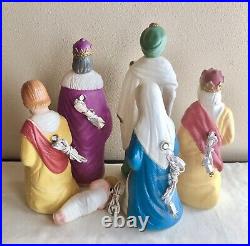 Vintage Small Table Top Nativity Set Christmas Blow Mold Plastic Lighted 6 Piece