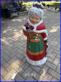 Vintage TPI Mrs Santa Claus 37 Blow Mold Lighted Lantern Christmas Lawn Decor