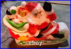 Vtg 1970 Empire Santa Reindeer Sleigh Lighted Table Top Blow Mold Made in USA
