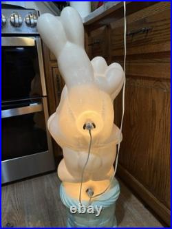 Vtg Drainage Lighted Blow Mold 3 Triple Easter Bunny Stack/Pile In Basket 33