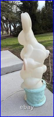Vtg Drainage Lighted Blow Mold 3 Triple Easter Bunny Stack/Pile In Basket 33