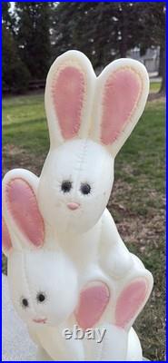 Vtg Drainage Lighted Blow Mold 3 Triple Easter Bunny Stack/Pile In Basket 33
